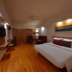 Studio Room